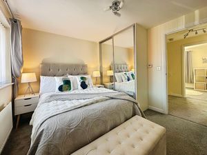 Master Bedroom - click for photo gallery